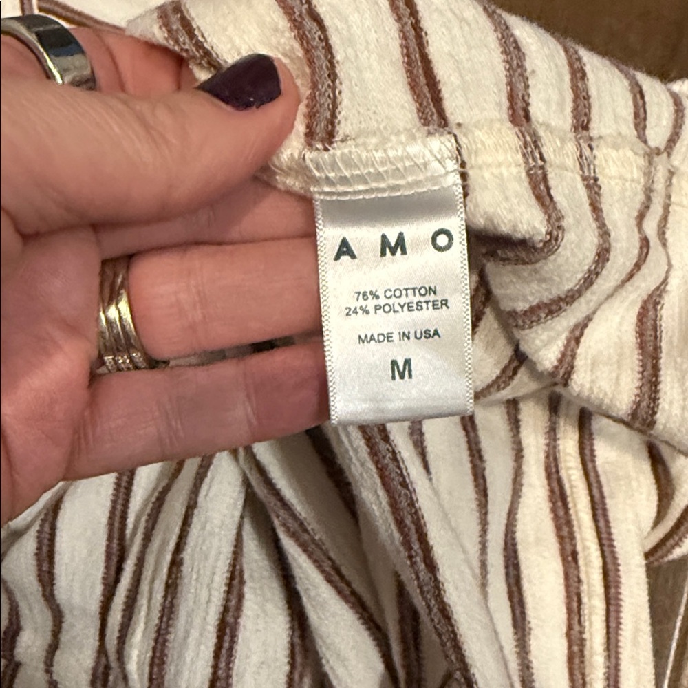 AMO SLEEVELESS BABE TEE IN BONE MEDIUM‎ NWT - Picture 12 of 14